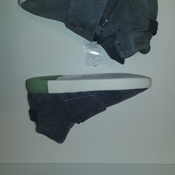 Adidas Invader With Strap Size 7.5 Casual Shoe New - Picture 6 of 7